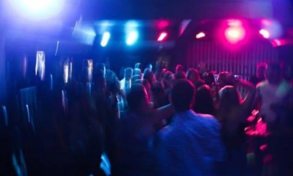 Νέα μέτρα: Μπαράκι στα Λιόσια "ξέχασε" να κλίσει στις δωδεκάμισι!